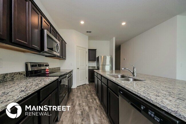 Photo - 146 Hidden Lk Lp