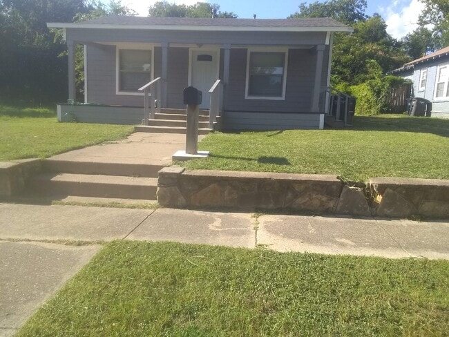 Building Photo - 1031 Elmwood Ave Rental