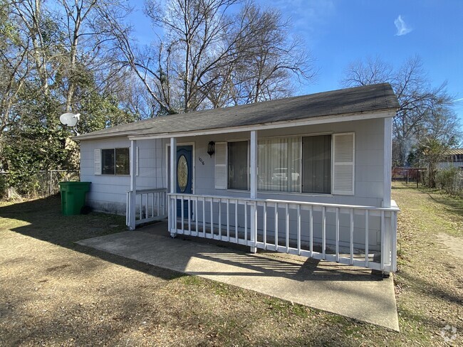 Building Photo - 1016 Shady St Rental