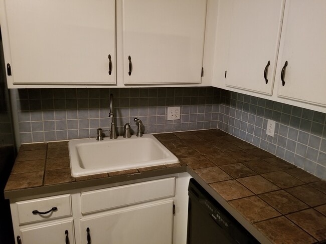 Photo - 80 English Village Rd Unit King Richard