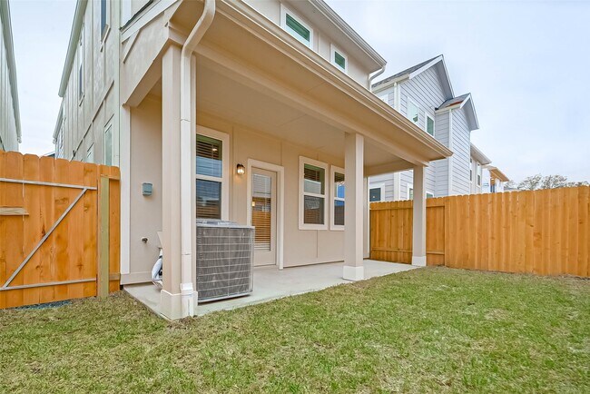 Photo - 1521 Beach Oak Dr