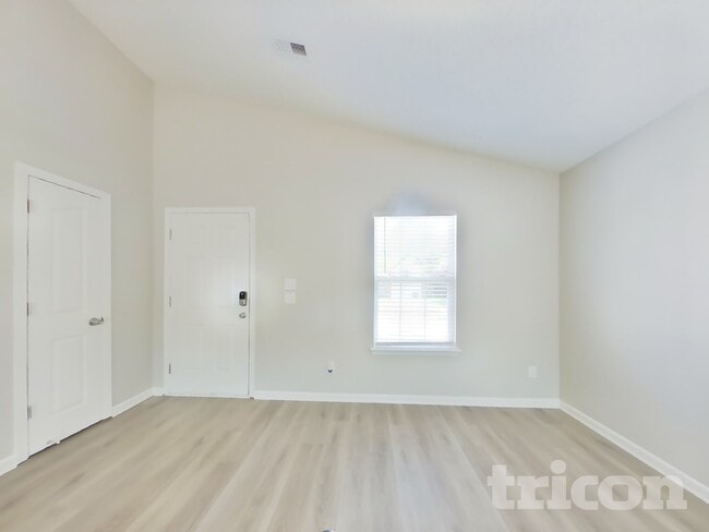 Photo - 15228 Pangborn Pl