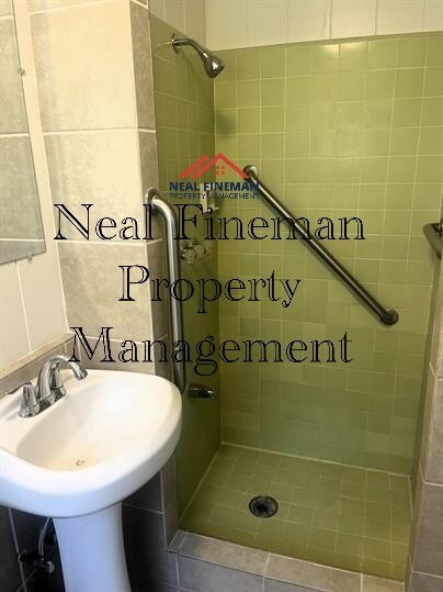 Photo - 1 Bed 1 Bath Apartment NO PARKING. Unidad 1D