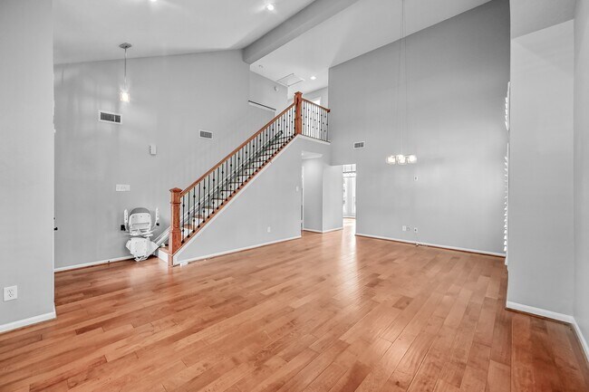 Photo - 30 Village Knoll Pl