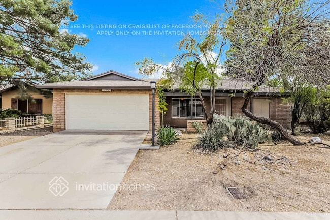 Building Photo - 11033 N 57th Dr