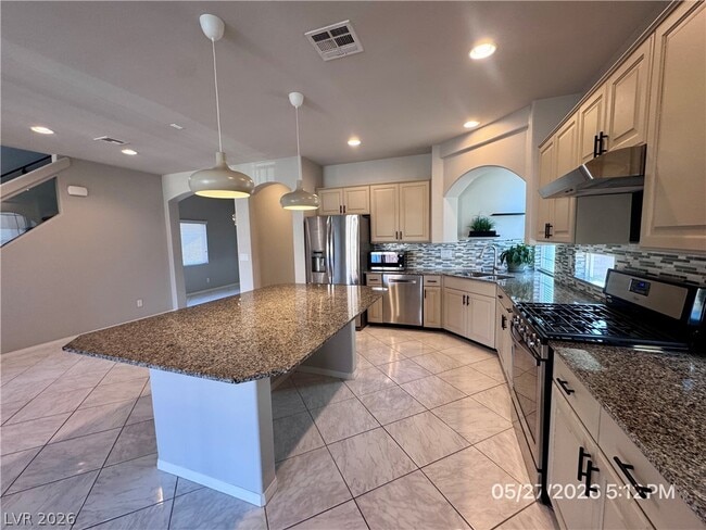 Photo - 8115 S Sorrel St