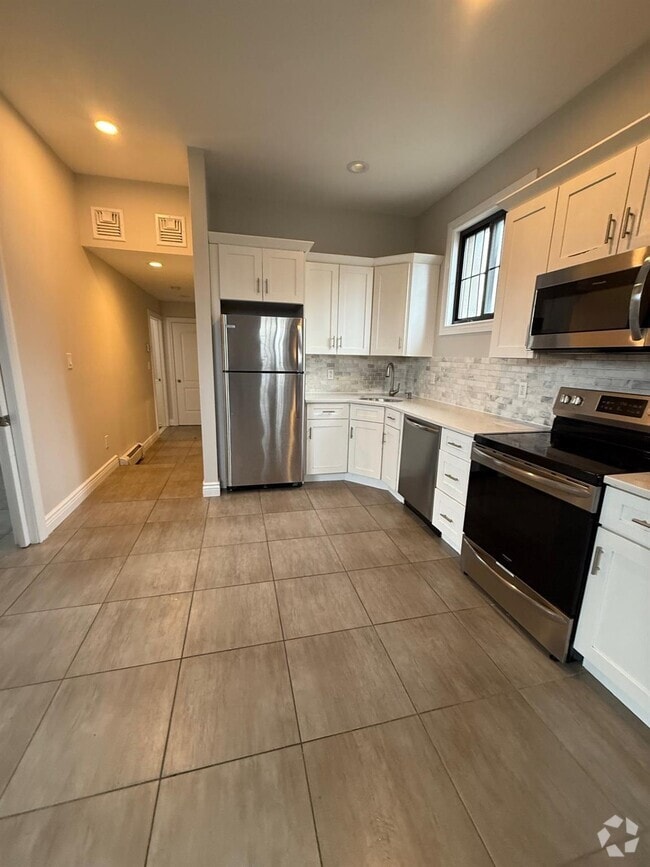 Building Photo - 201 Higbie Ln Rental