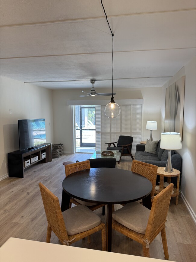 Photo - 612 NE 20th Ave Unidad 2