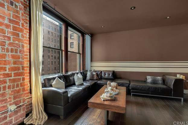 Photo - 460 S Spring St