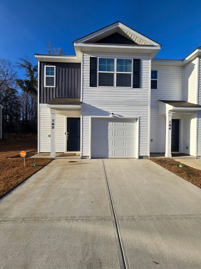 Building Photo - 162 Wall St