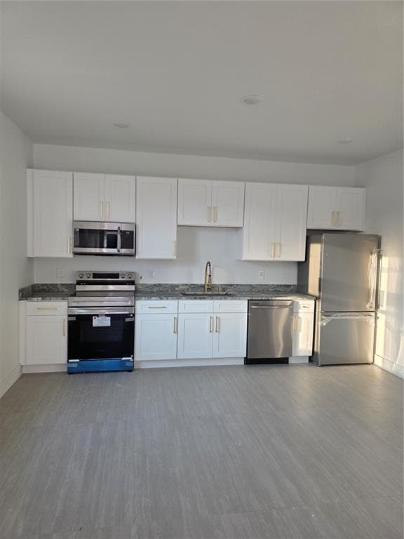 Photo - 113 E Bullard Ave