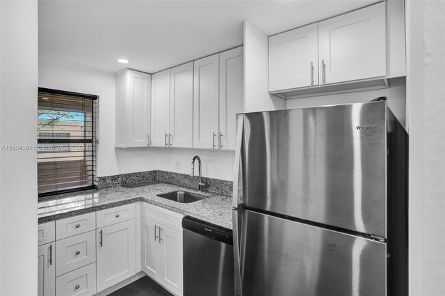 Photo - 4211 NW 19th St Unit LIKE NEW CONDO