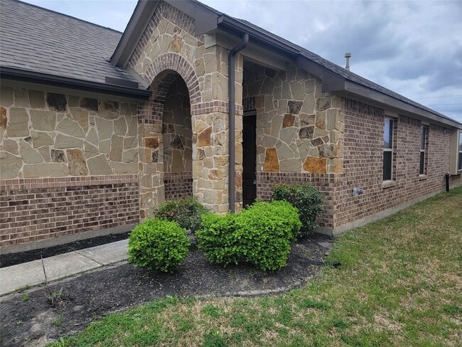 Photo - 3535 Goldleaf Trail Dr