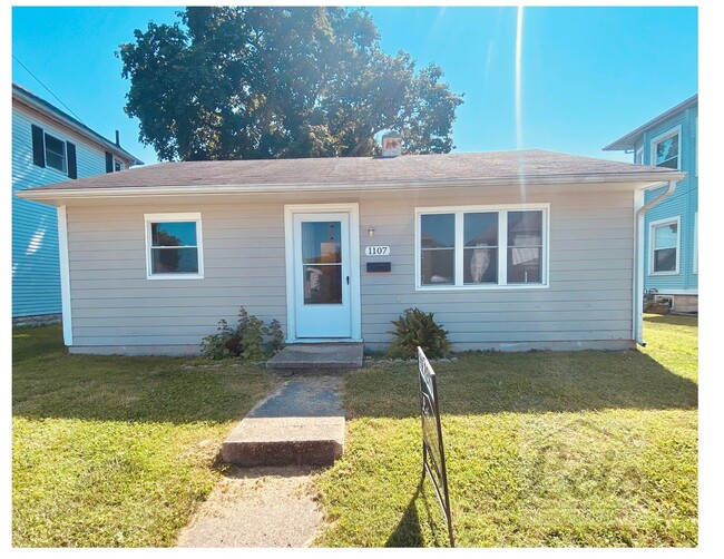 Building Photo - 1107 S Roosevelt Ave Rental