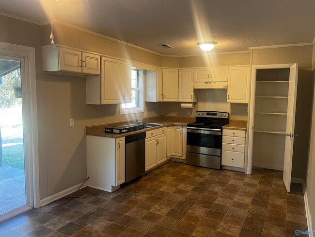 Photo - 151 Forest Valley Dr