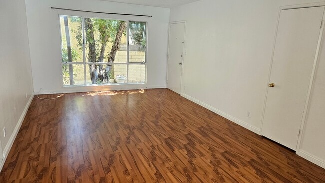 Photo - 638 N W Knoll Dr Unidad 3
