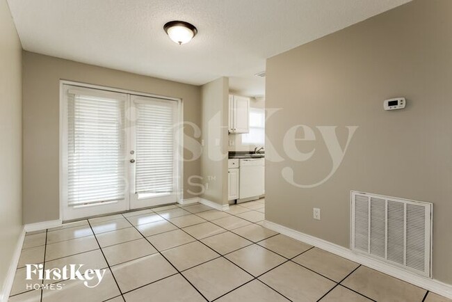 Photo - 6803 Fernfield Ct