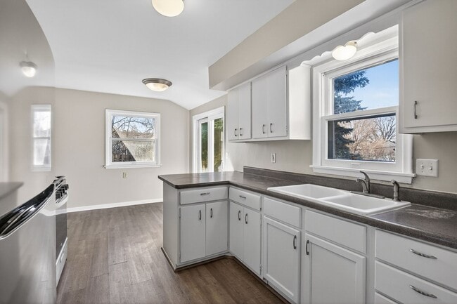 Photo - Great Location