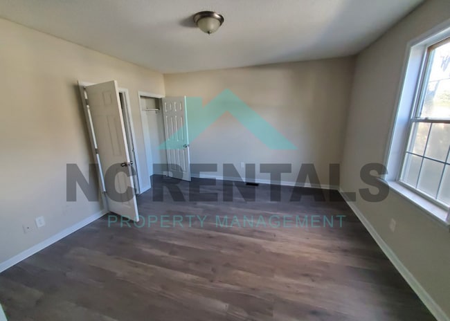 Photo - 114 N Jackson Ave