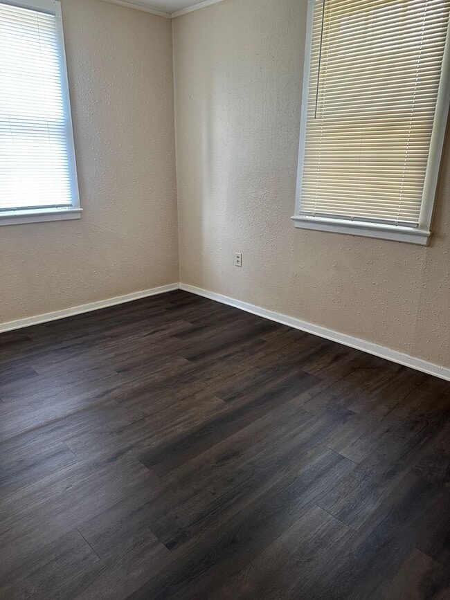 Photo - 45 Riley Manor Cir