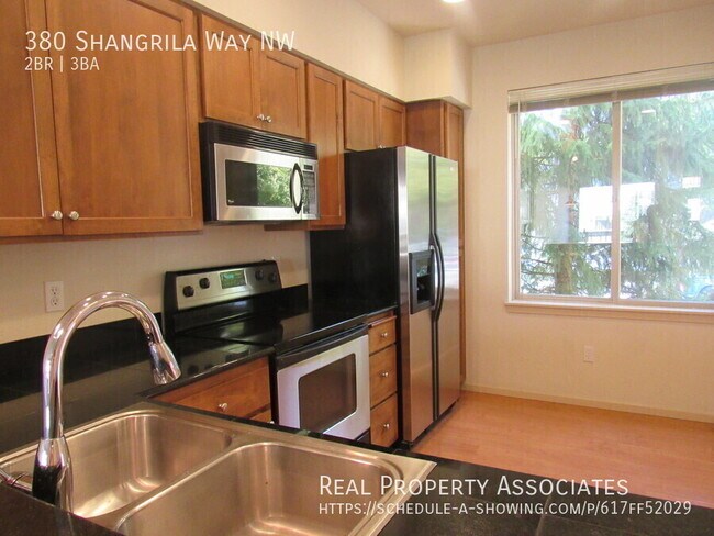 380 Shangri-La Way NW