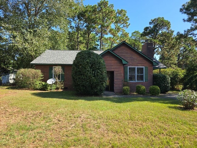Building Photo - 792 Whispering Pines Rd