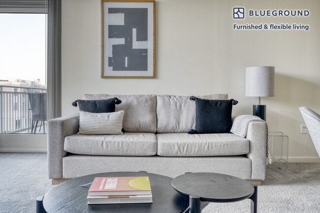 Photo - 2865 Park Blvd Unidad GO FL3-ID739