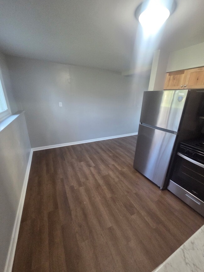 Photo - 1040 Bowerman Dr. Unit 2