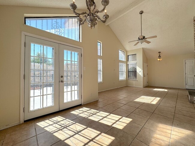 Photo - West El Paso 3bed/2Bath refrig A/C Home