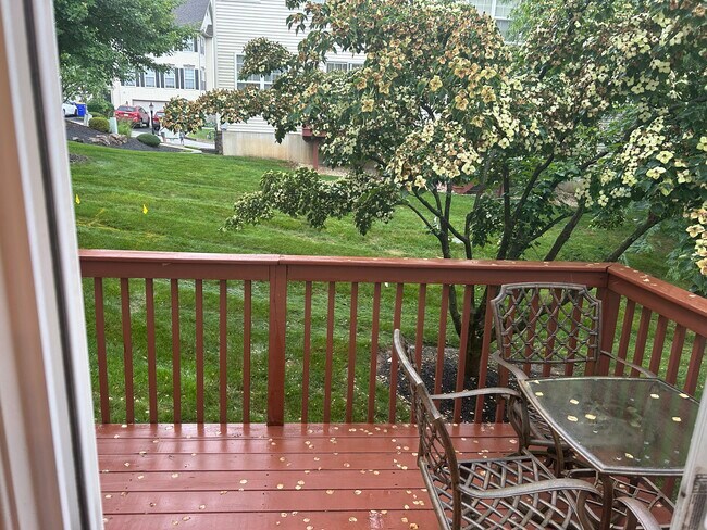 Photo - 2717 Foxshire Dr Unit 2717