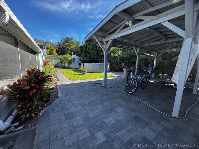 4250 NW 9th Ct