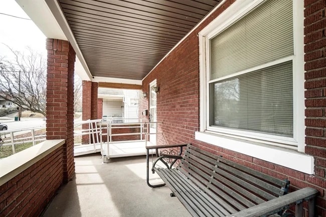 Photo - 3317 Wunder Ave Unidad 2