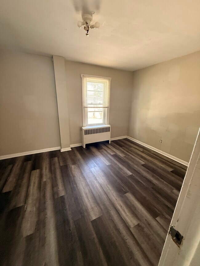 340 N Hook Rd Unit 4