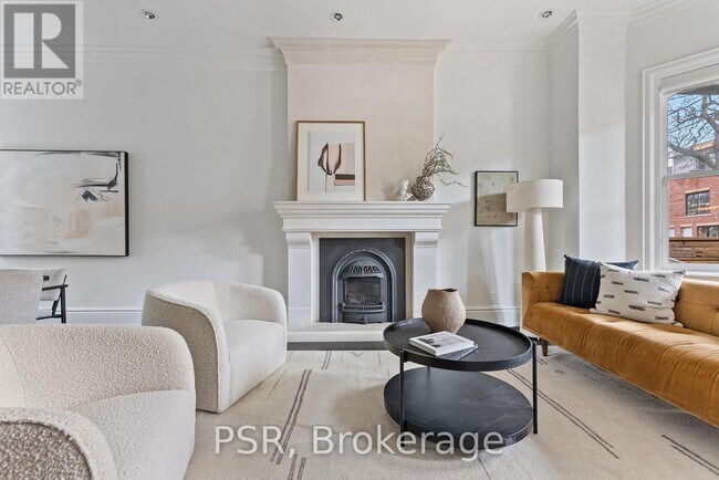 Photo - 126 Dovercourt Rd