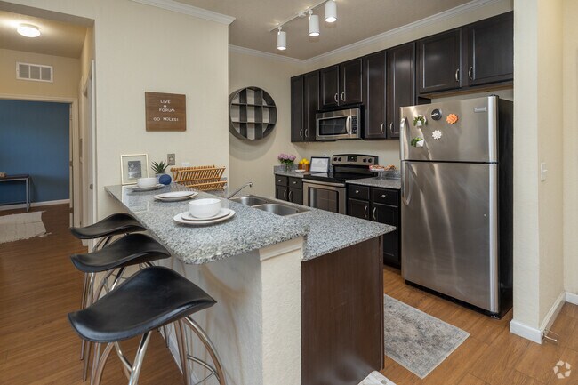 4BR, 4BA-1,475SF-Kitchen