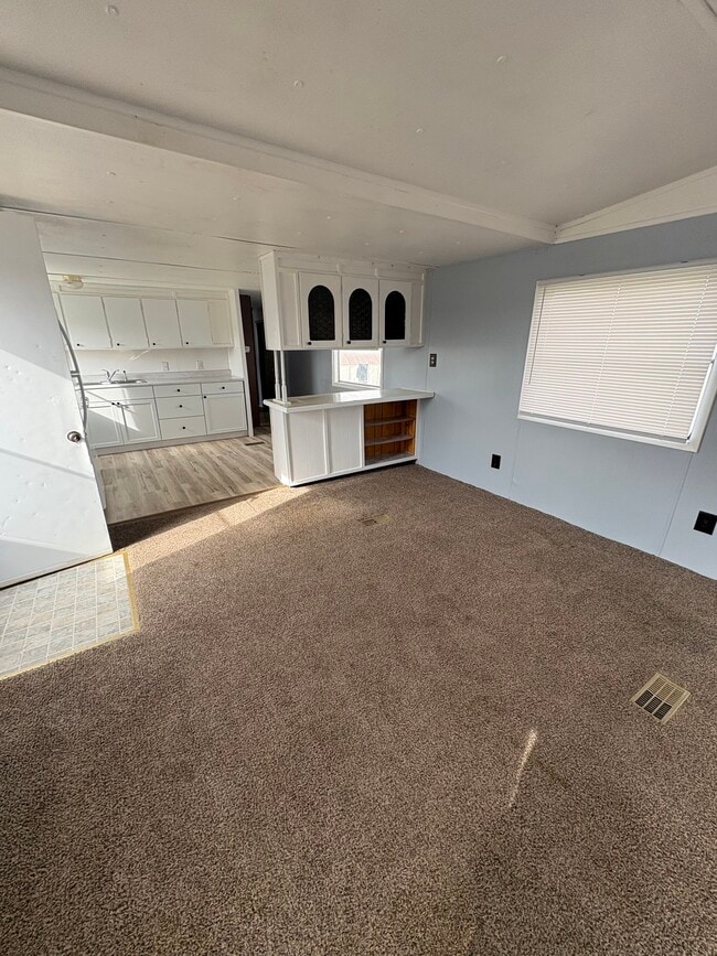 Photo - 2156 N Weaver Rd