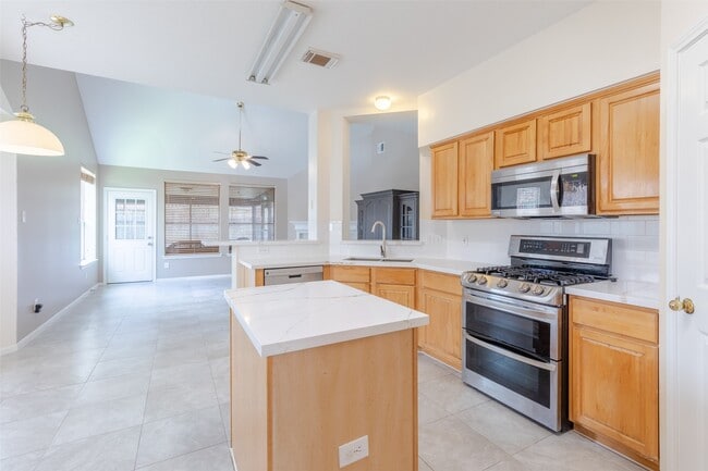 Photo - 12214 Meadow Ln Ct