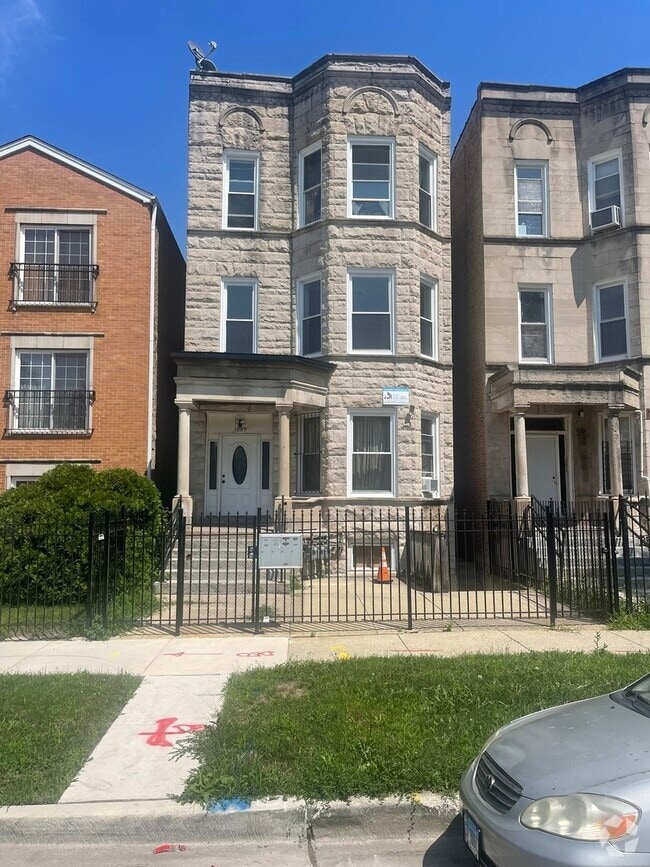 Building Photo - 1909 S Spaulding Ave Unit 2 Rental