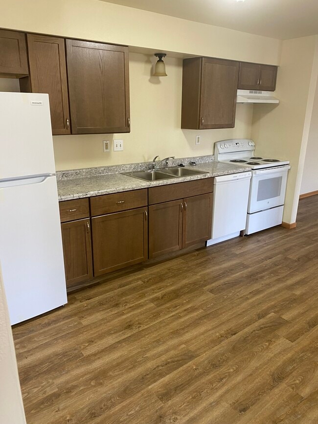 Photo - Arrowhead Pointe Apartments