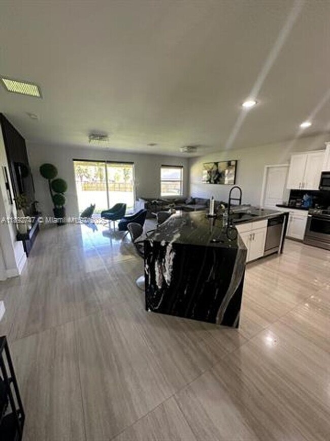 Photo - 12944 SW 222nd St