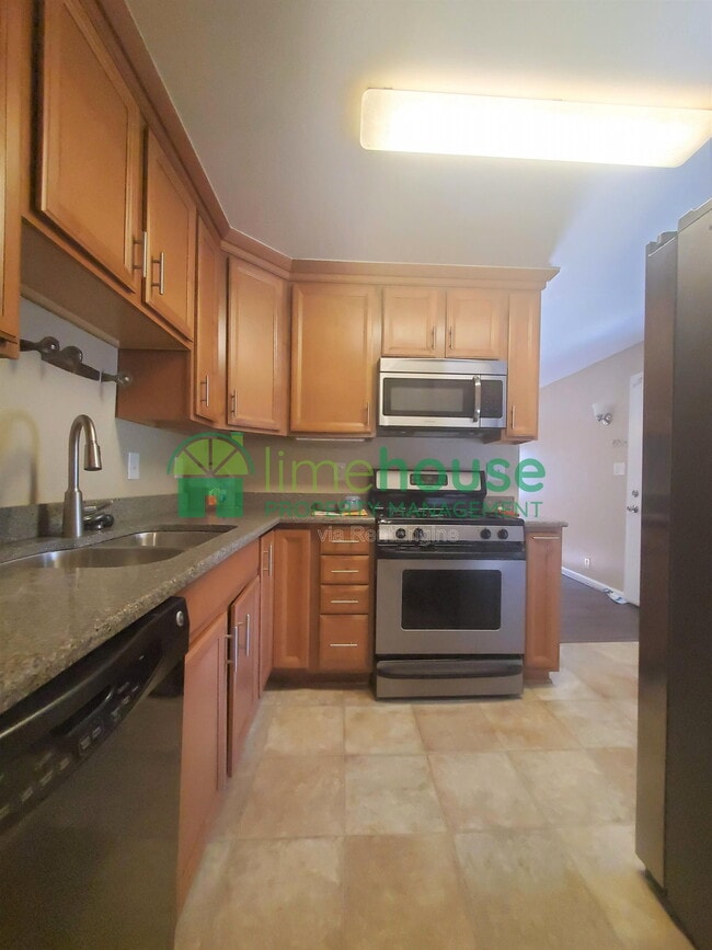 Photo - 8032 Van Patten Rd