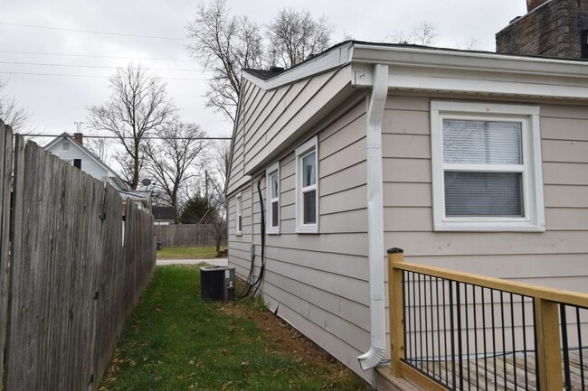 Photo - 2 Bedroom Home For Rent Fortville IN