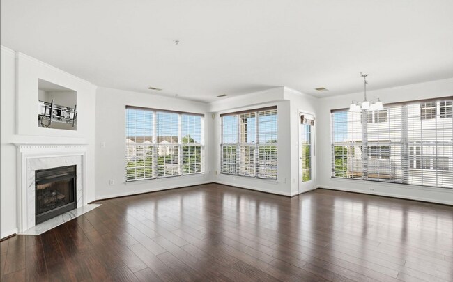 Photo - 2494 Quick St Unit 2494 Quick Street, Apt 303