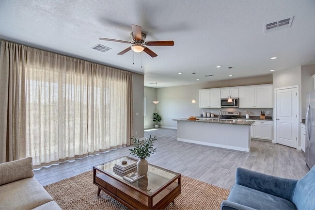 Photo - 10261 W Concordia Dr