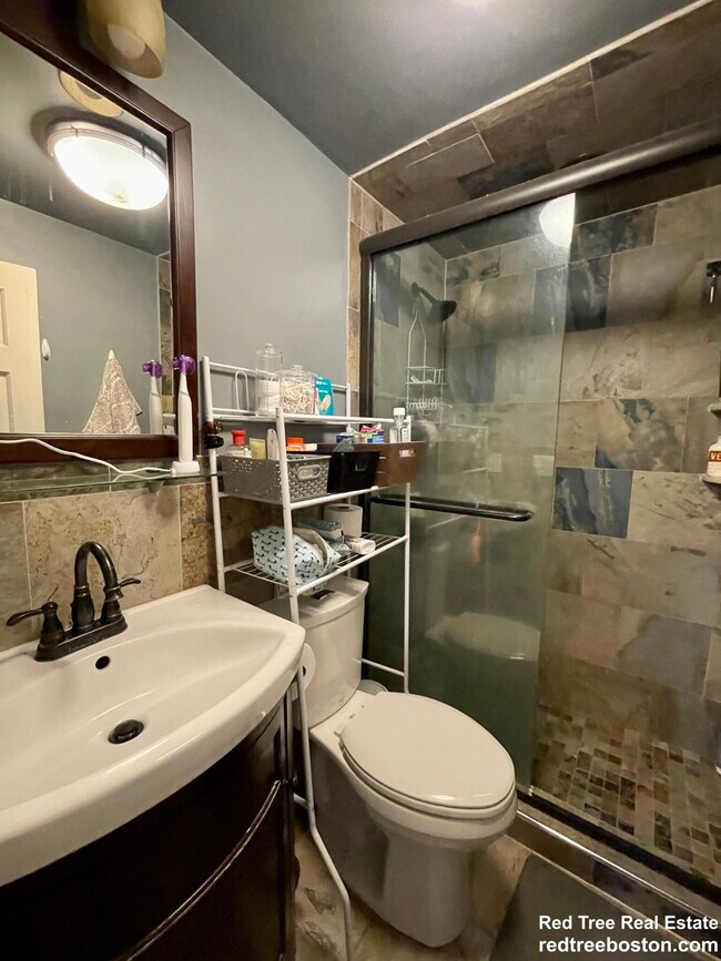 Photo - 914 Beacon St Unit 2