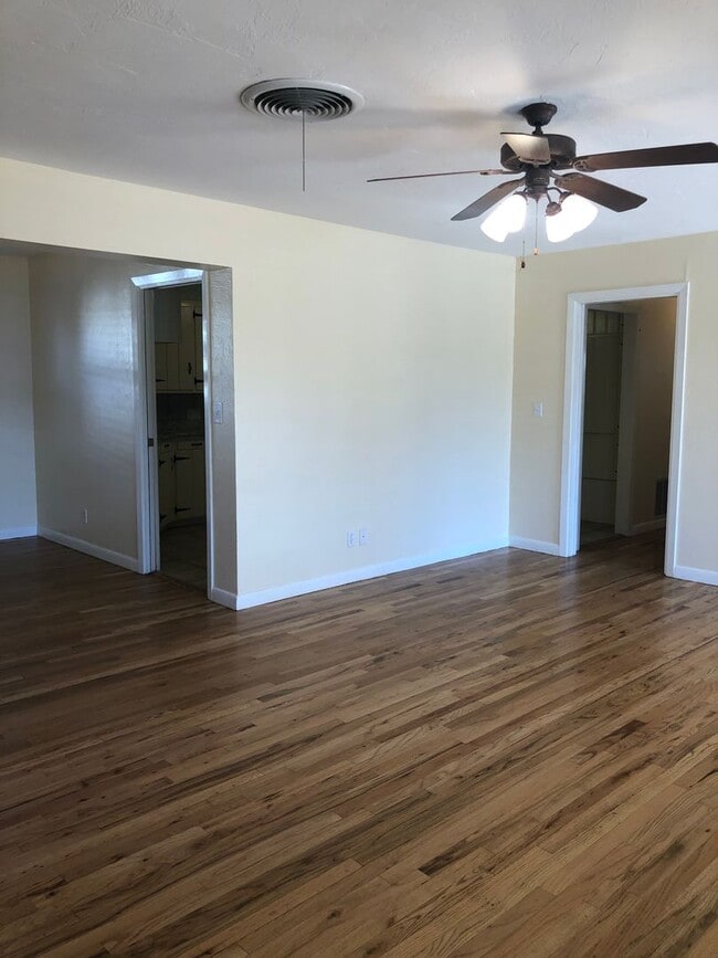 Photo - 2409 9th Ave