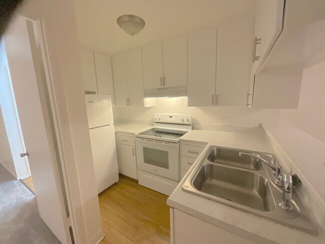 Photo - 375 S Depew St Unidad 201