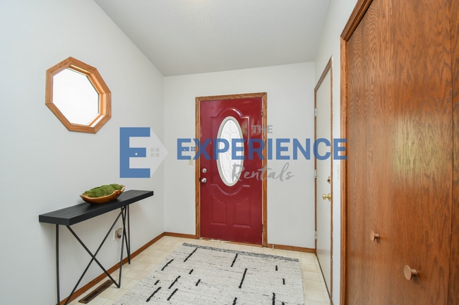705 N Montgomery Ct