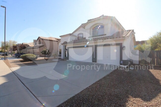 Photo - 1535 E Toledo St