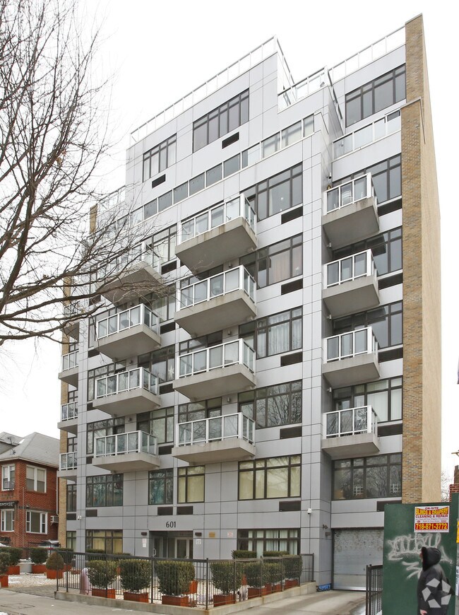 The Caroline - The Caroline